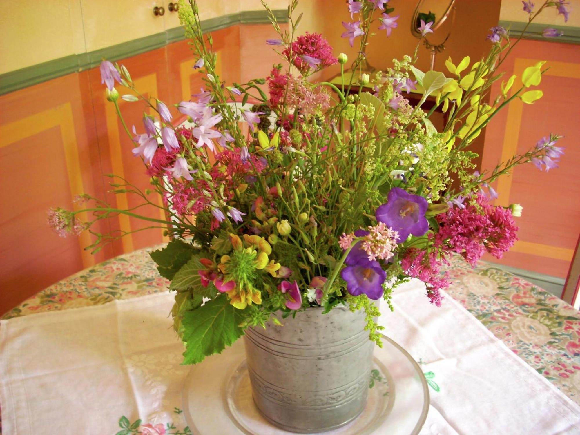Cozy Apartment With Swimming Pool Terrace Garden Parking Монбрен-ле-Бен Екстер'єр фото