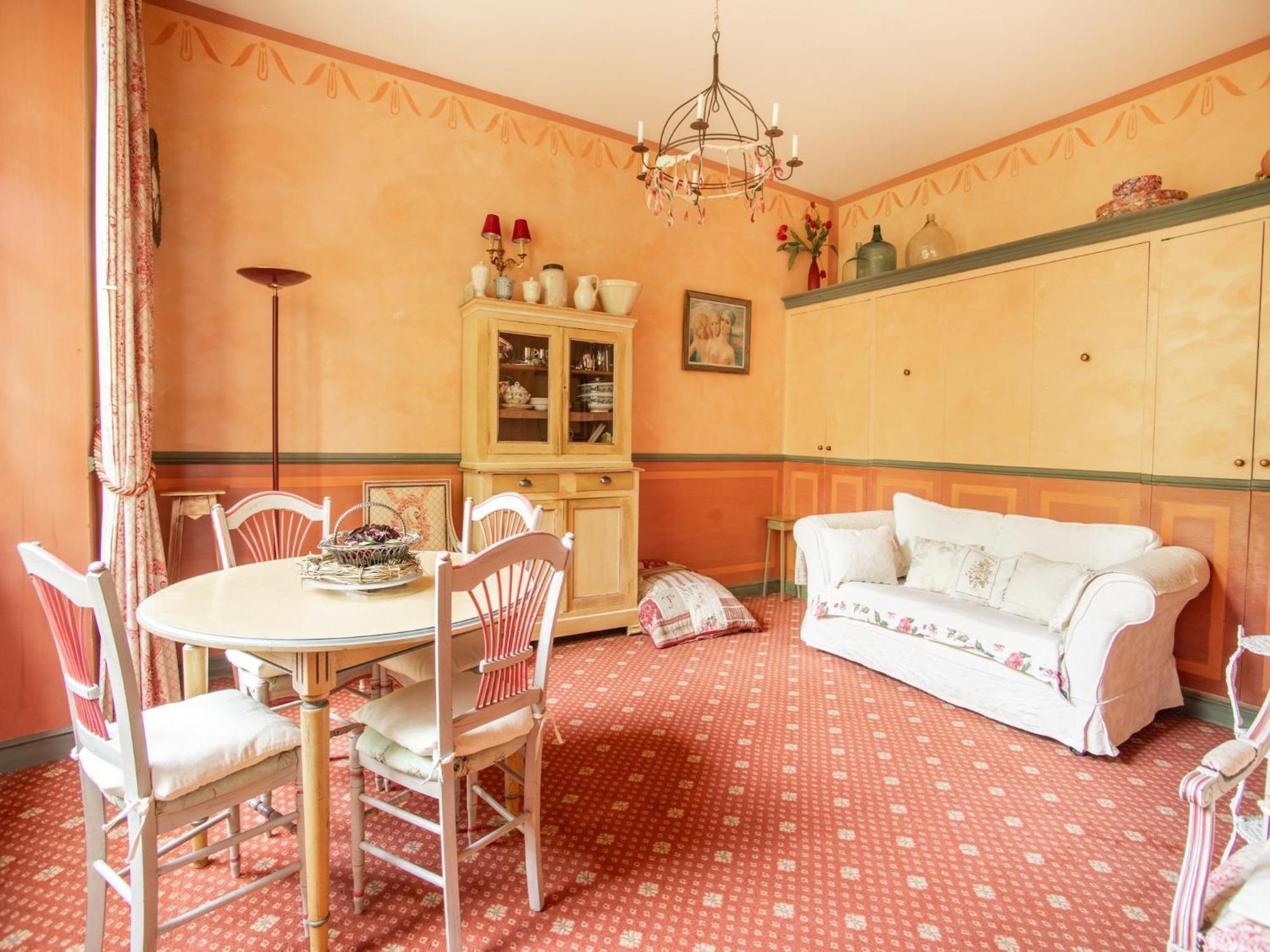 Cozy Apartment With Swimming Pool Terrace Garden Parking Монбрен-ле-Бен Екстер'єр фото